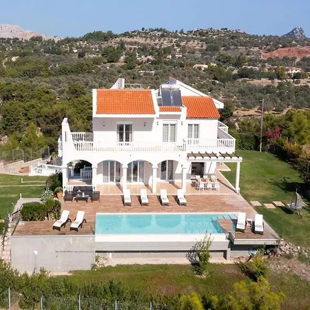 Villa Kamos *